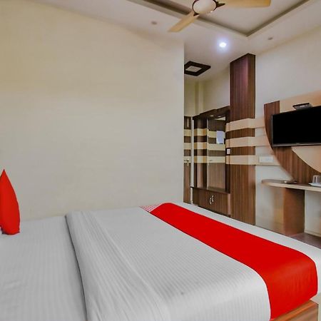 Oyo 1851 Hotel Sefali Deluxe כלכותה מראה חיצוני תמונה