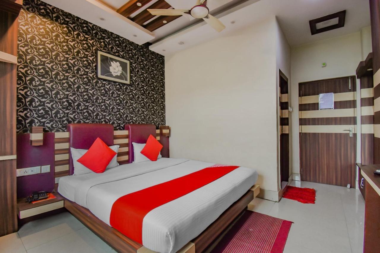 Oyo 1851 Hotel Sefali Deluxe כלכותה מראה חיצוני תמונה