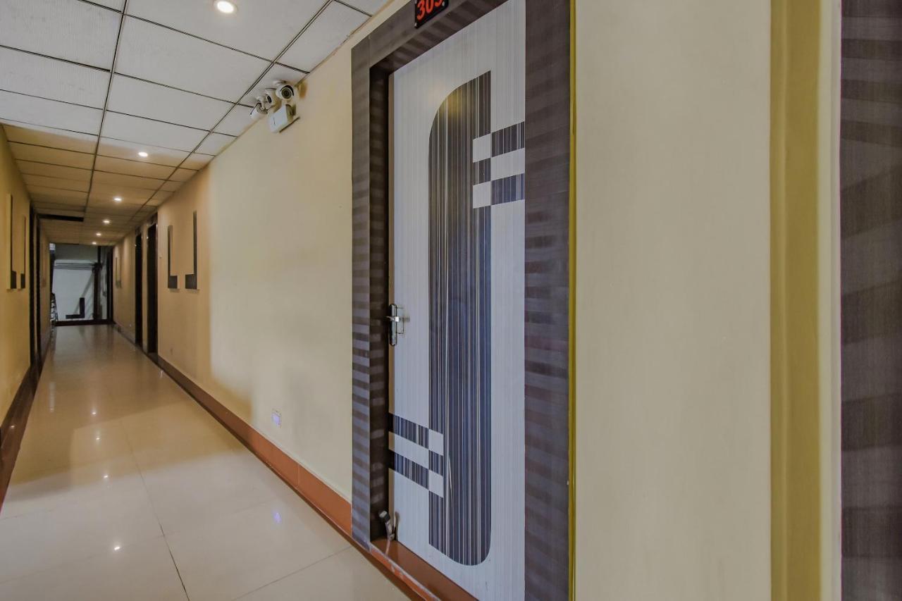 Oyo 1851 Hotel Sefali Deluxe כלכותה מראה חיצוני תמונה